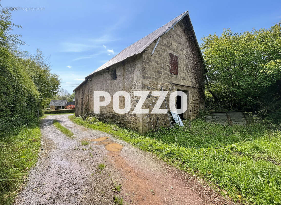 Maison à SAINT-SAUVEUR-LENDELIN