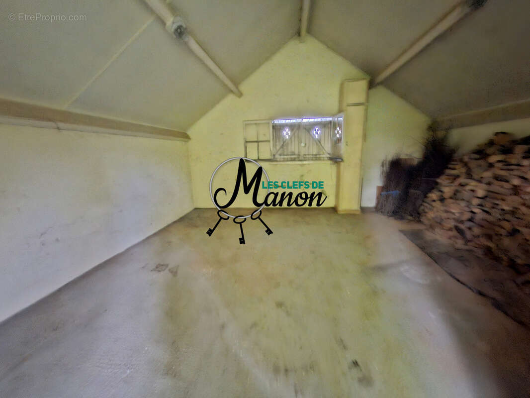 Maison à SAINT-SULPICE-LES-FEUILLES