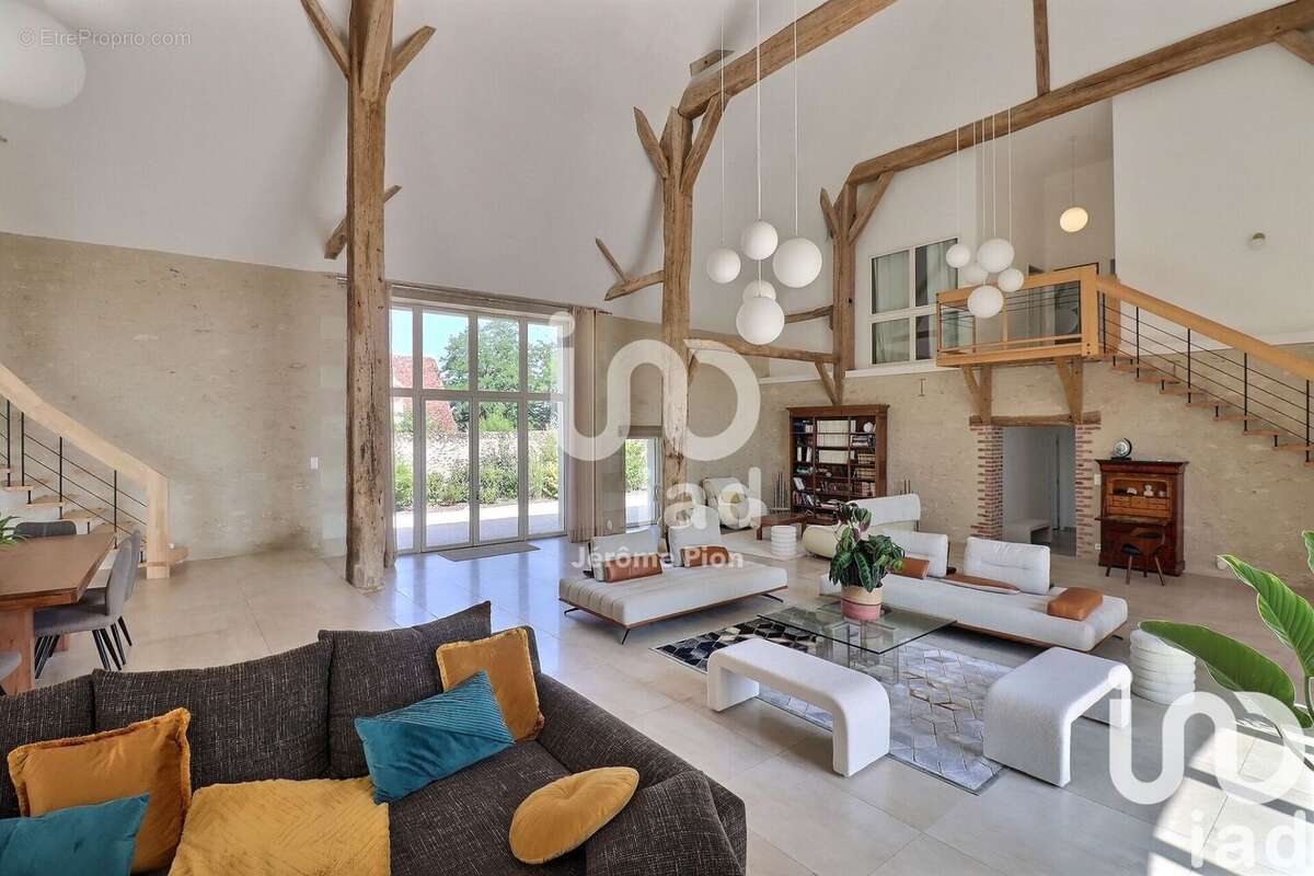 Maison 470 m² à Azay-Sur-Indre  - photo 7