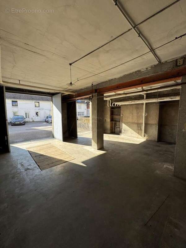 IMG_8015 - Commerce à SAINT-AME