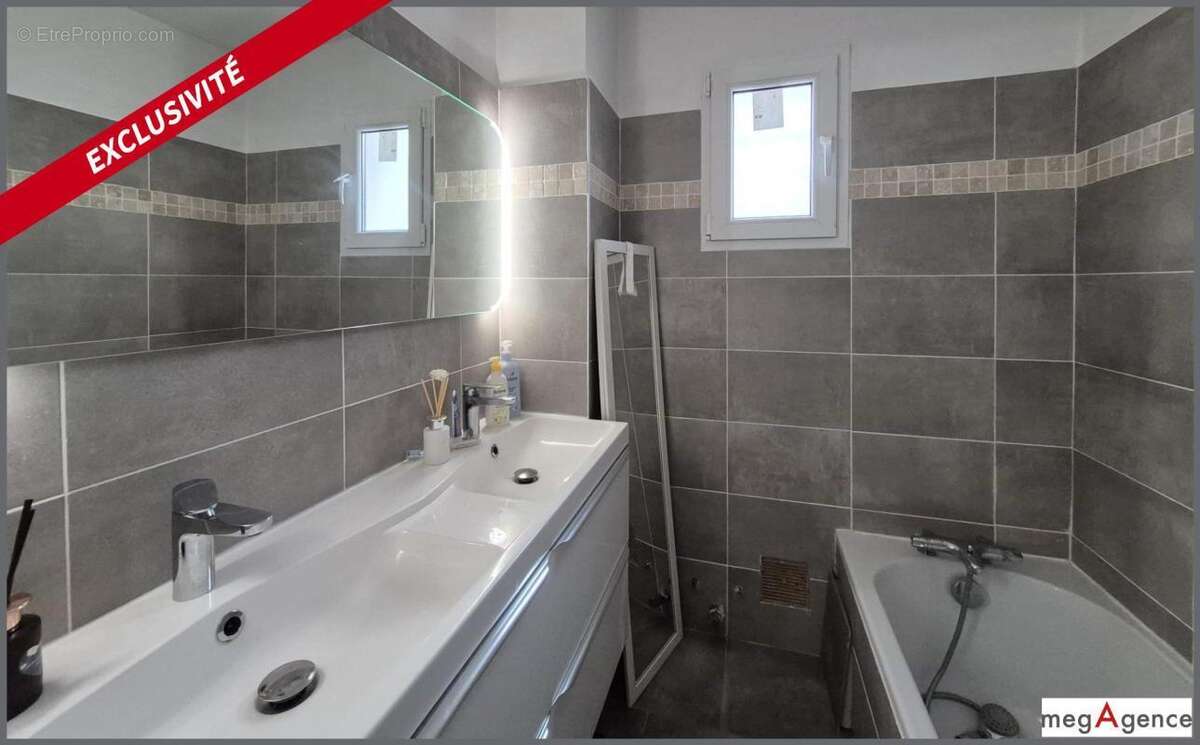 Appartement à LE LUC