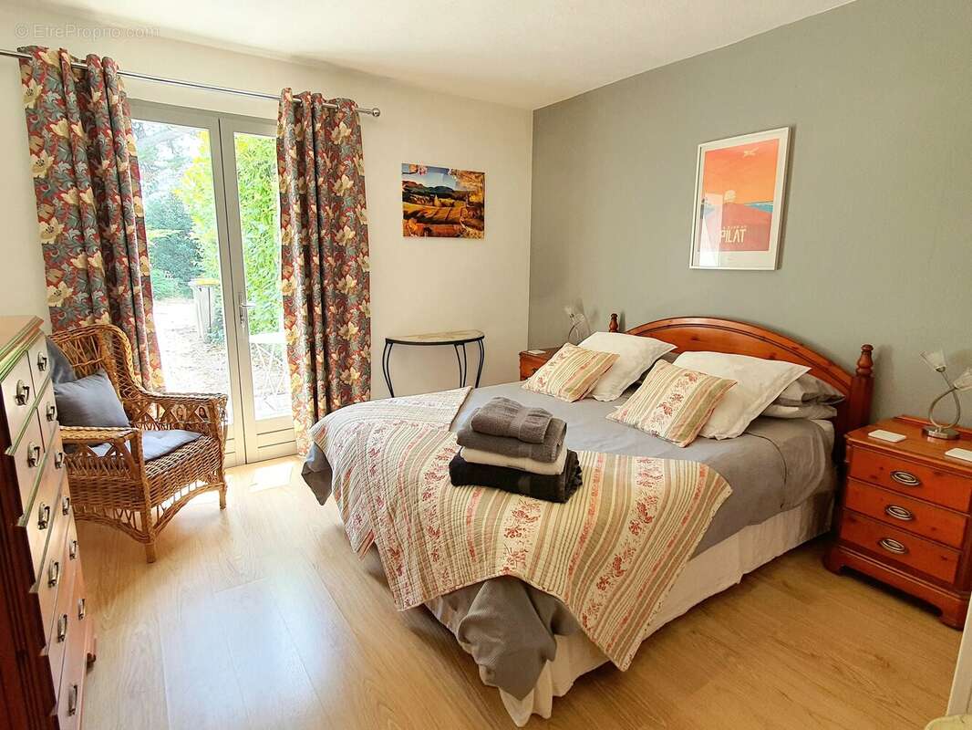 Belle maison de 6/7 chambres avec piscine et petit appartement - photo 11