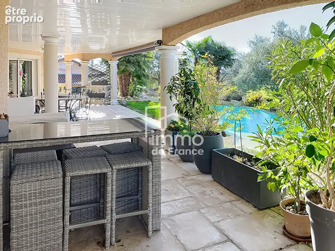 Villa Revonnas 11 pièce(s) 365 m2 PISCINE - photo 12