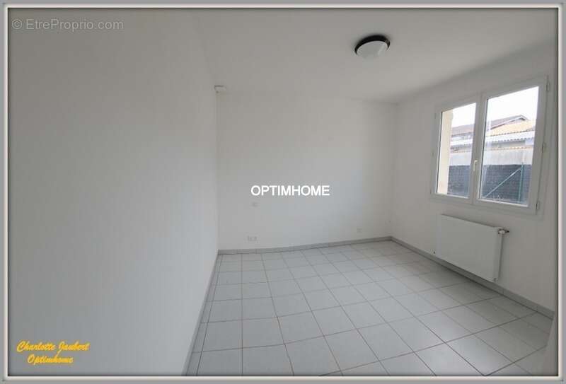 Maison à vendre 3 pièces Proche de MONTMOREAU SAINT CYBARD (16) - photo 9