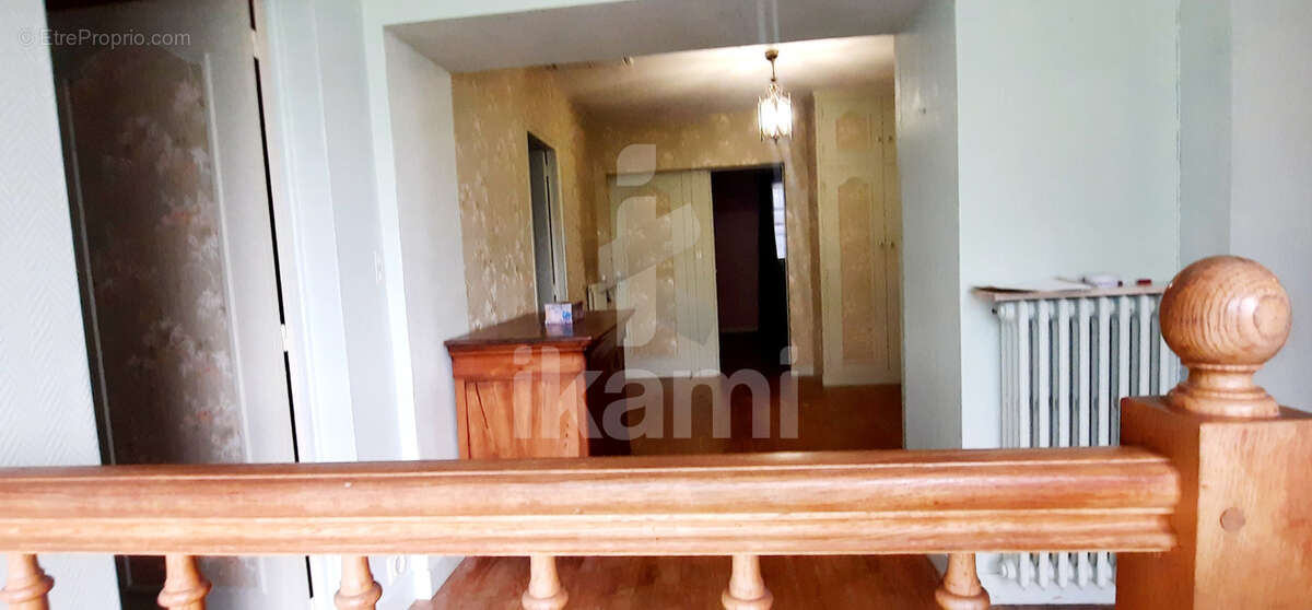 TONNERRE  Maison 228 M2 - 5 Chambres - photo 9