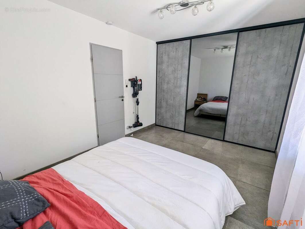 Photo 6 - Maison à NIMES