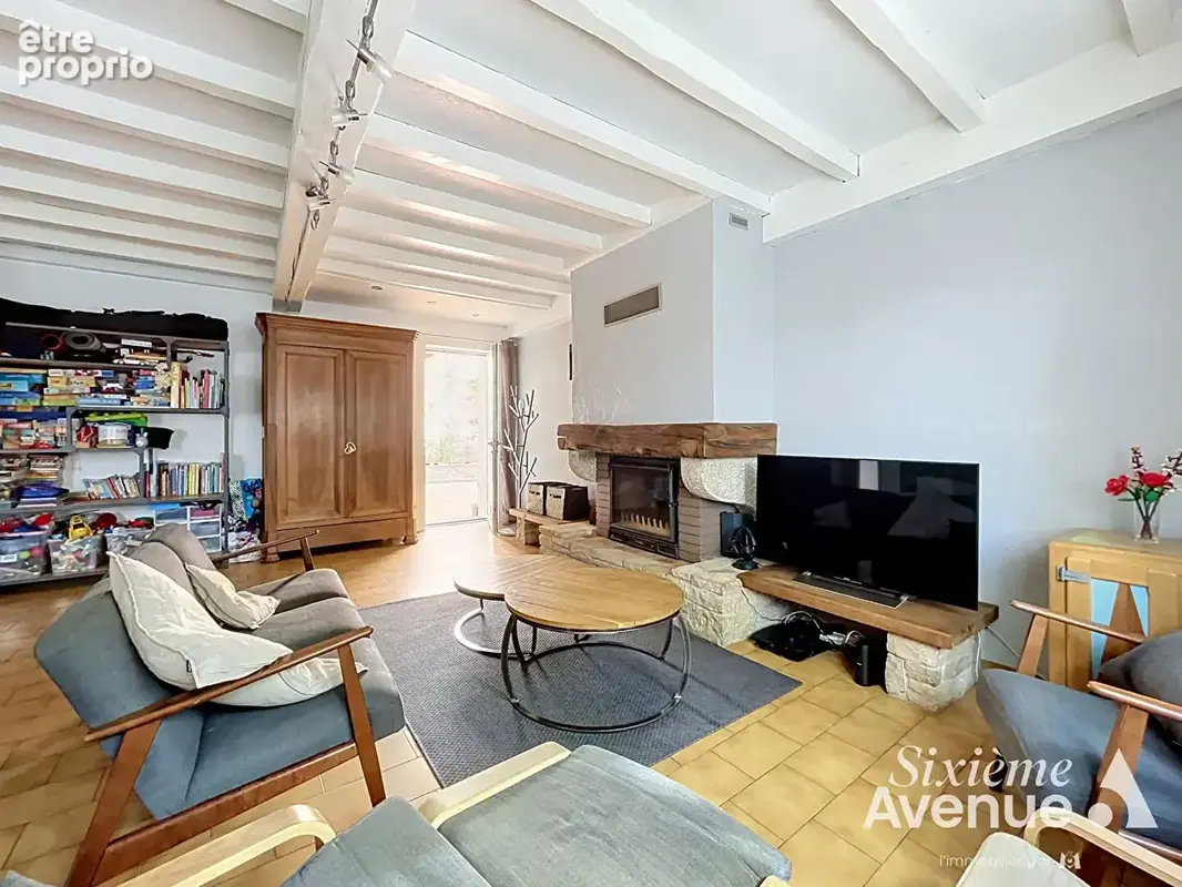 Maison de village Saint Symphorien D'Ozon 4 pièces - 3 chambres 140 m² utiles - photo 6