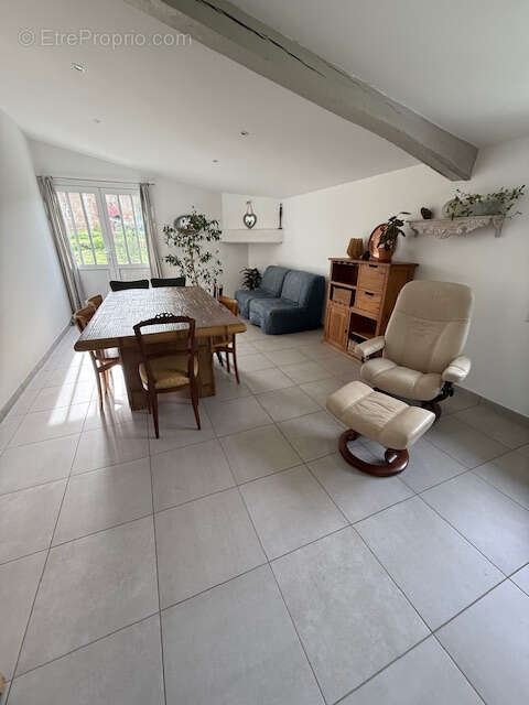 Maison à BONNES