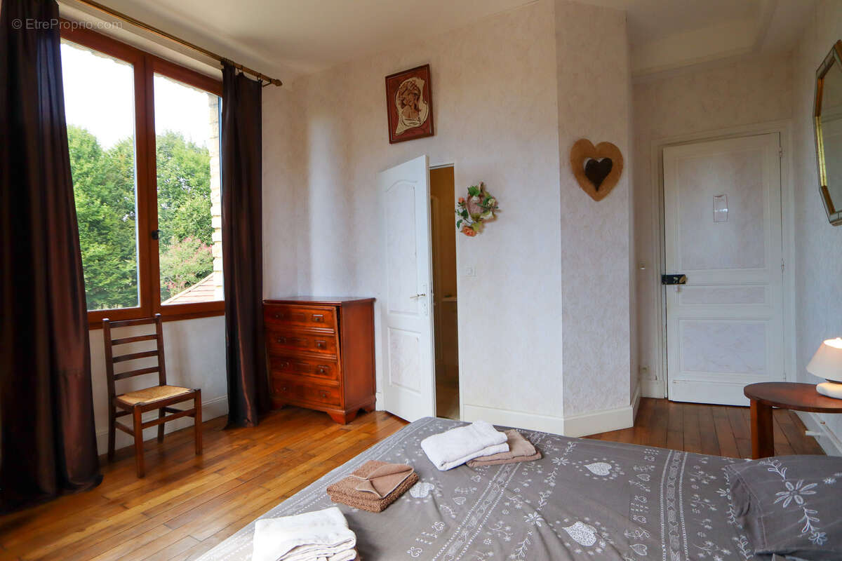 Maison à SAINT-VINCENT-DE-COSSE