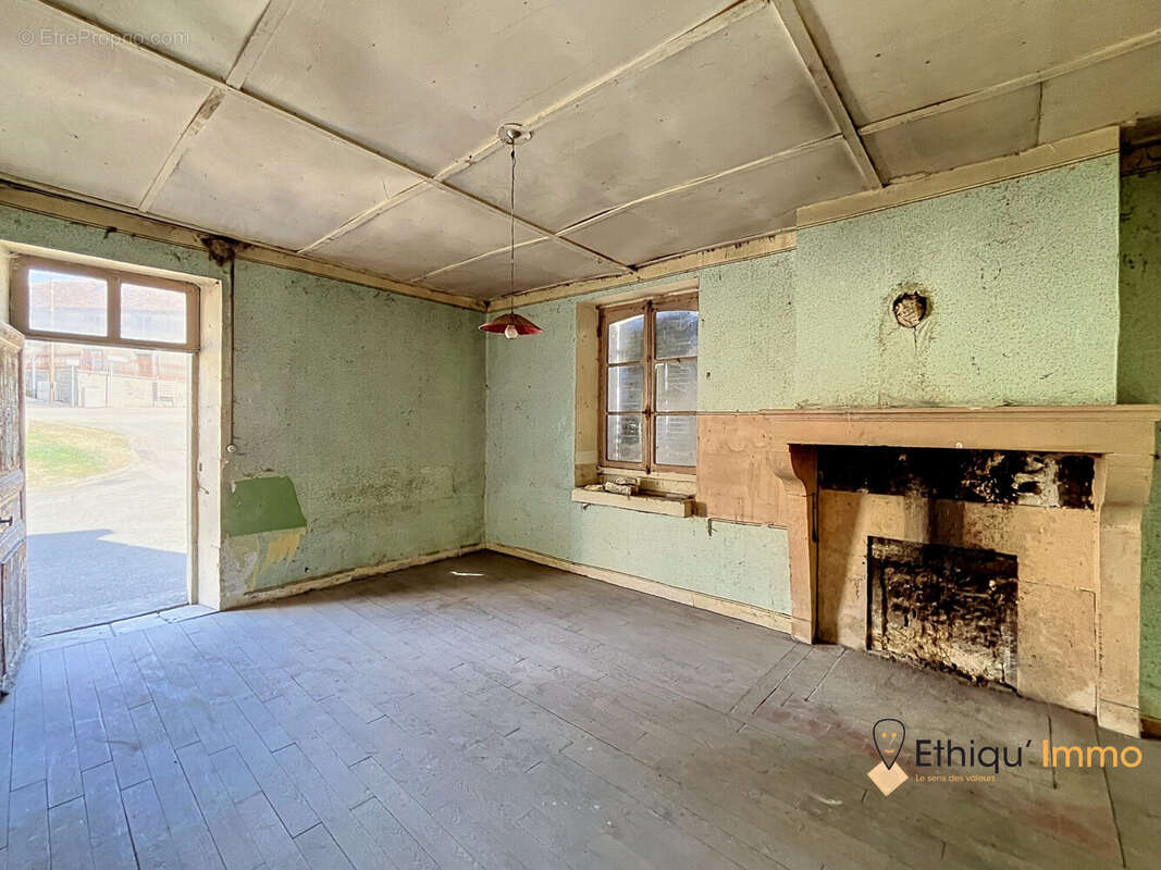 Maison 83 m² à Rouvres-Les-Vignes  - photo 5