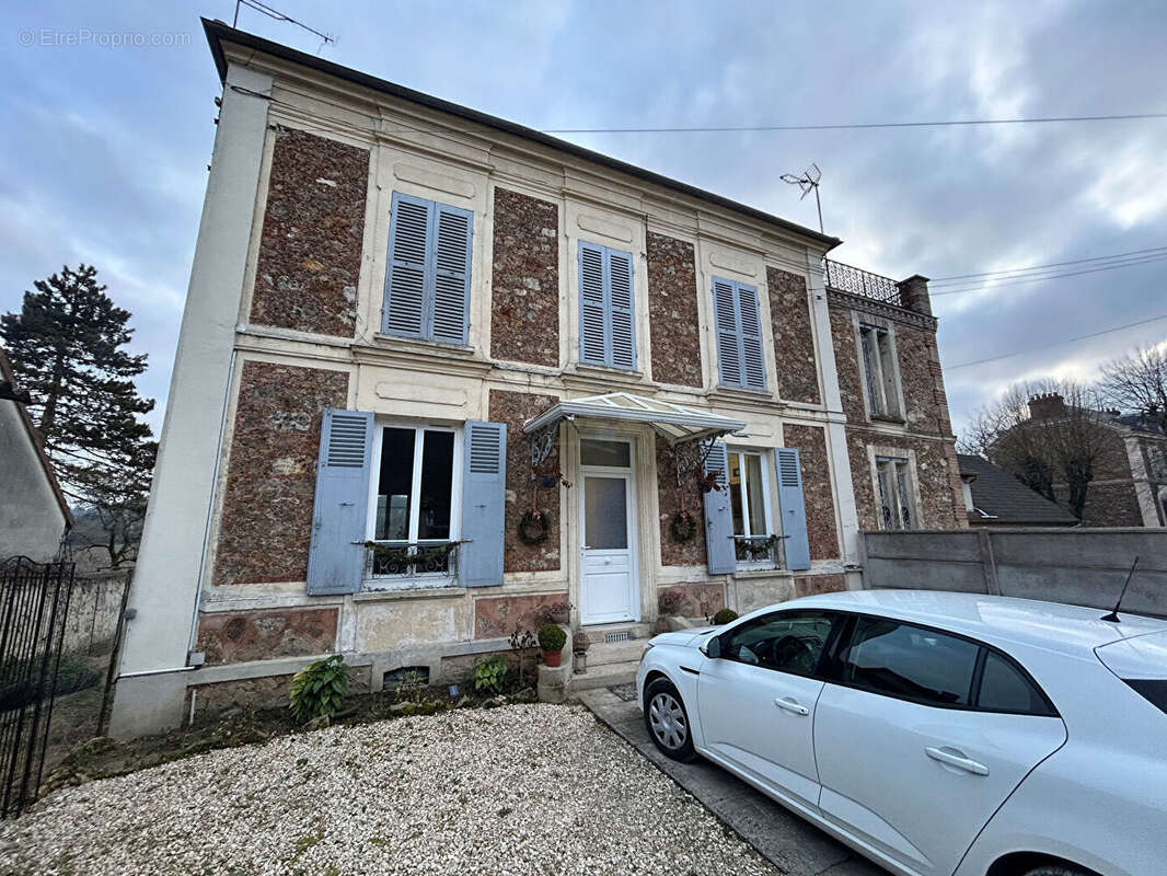 Appartement à LA FERTE-SOUS-JOUARRE