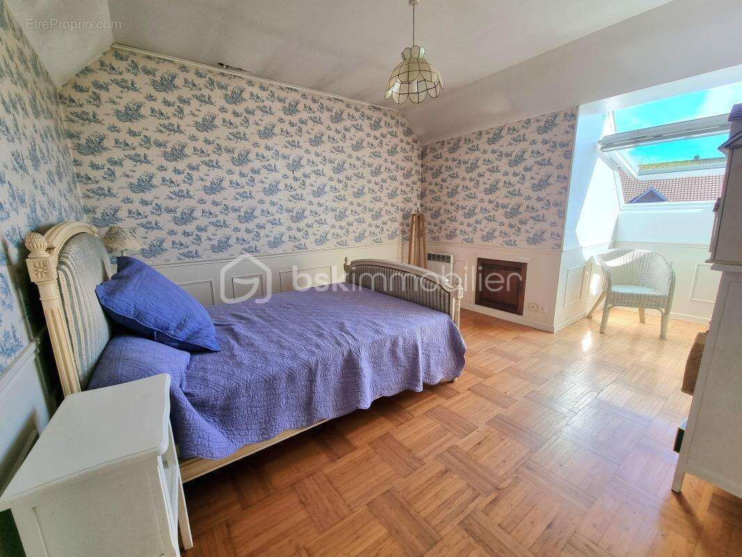 Maison à LE CHATELET-EN-BRIE