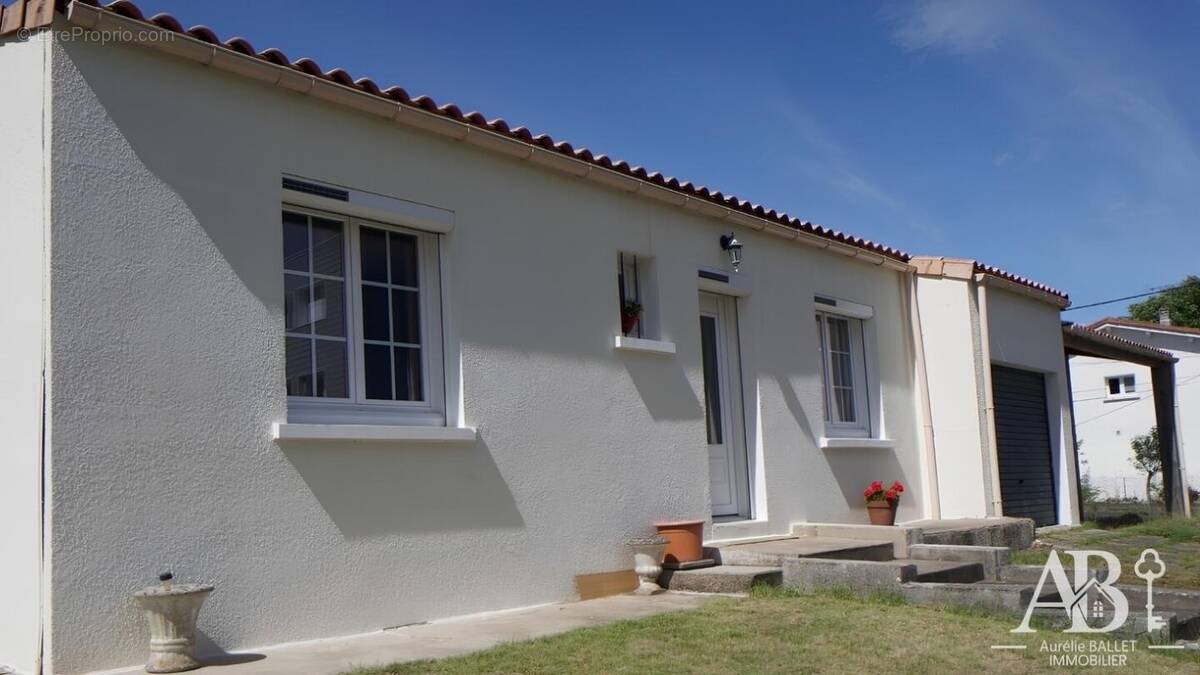 Maison à MIRAMBEAU