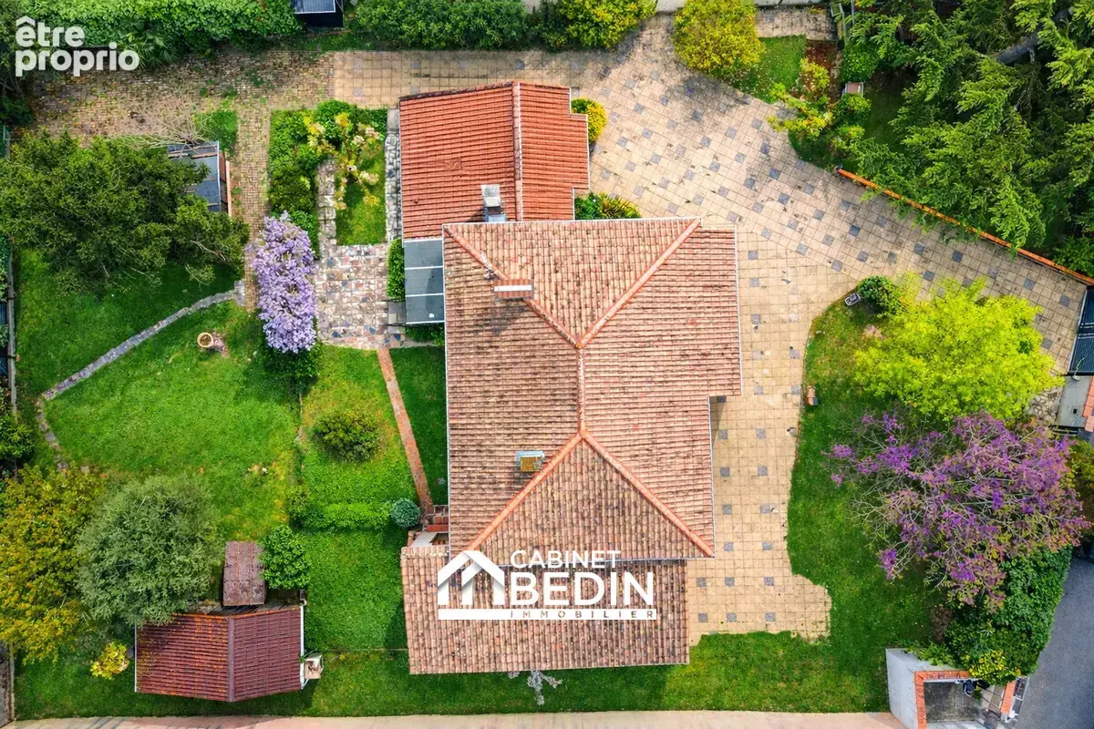Maison à BEAUZELLE