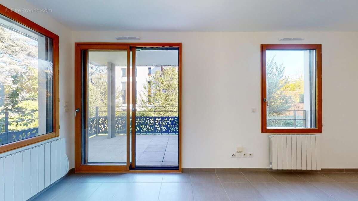 Superbe T3 avec grande terrasse et piscine - Lyon 5e - photo 7
