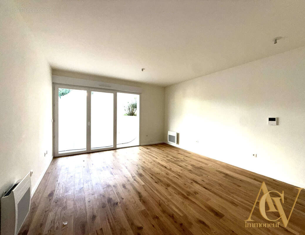 Superbe T3 avec Terrasse et Jardin à Cogolin 4 - Appartement à COGOLIN