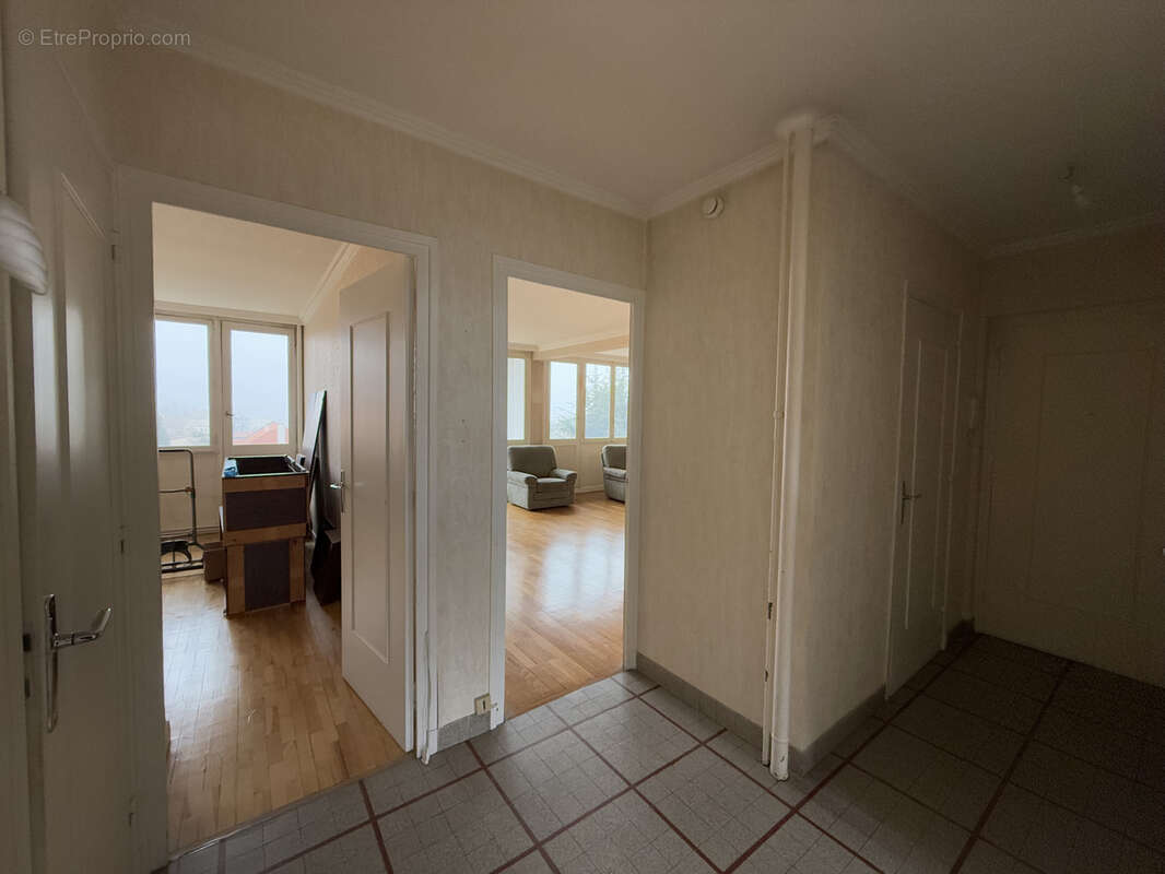 Appartement à SAINT-ETIENNE