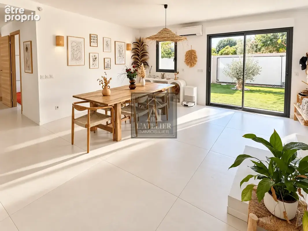 Maison contemporaine de 140 m2 de type 5 avec piscine sur une parcelle de 316 m2 - photo 21
