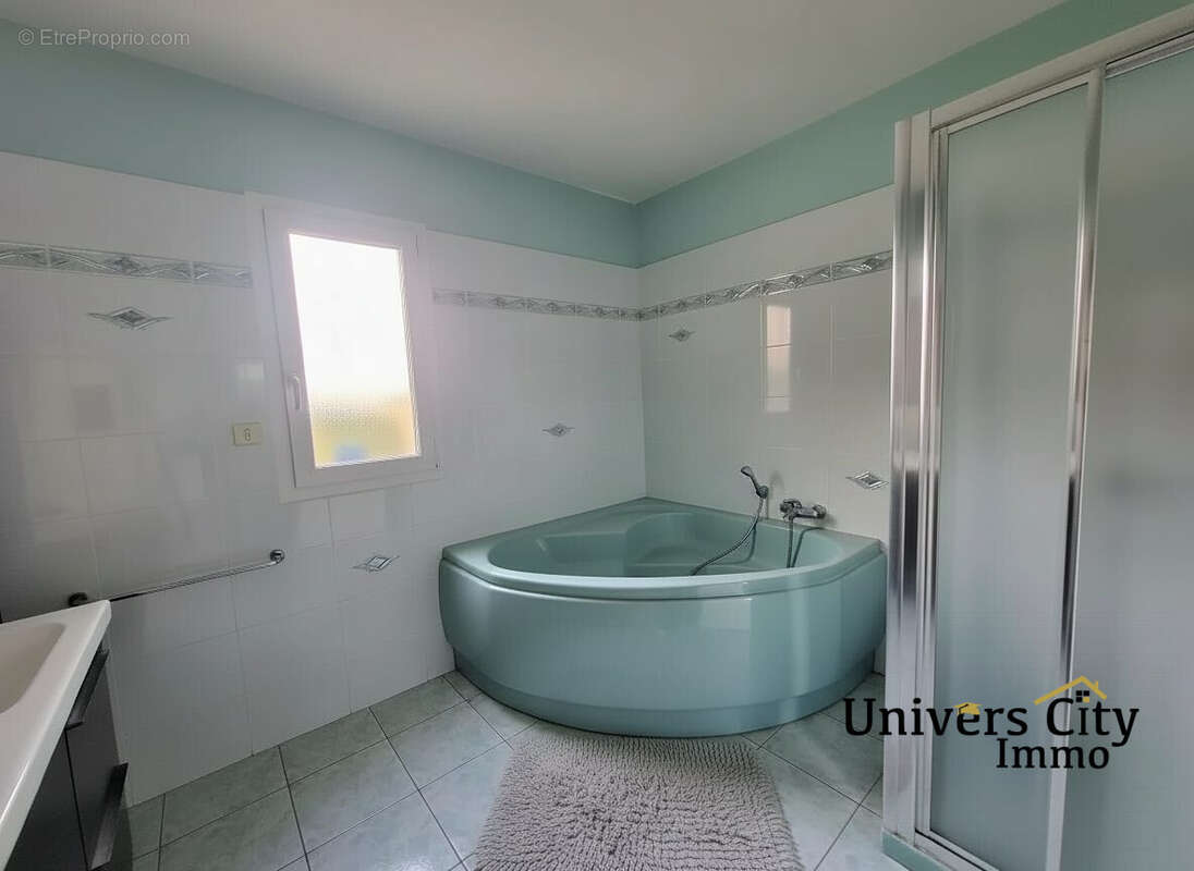 Maison à HAUTE-GOULAINE