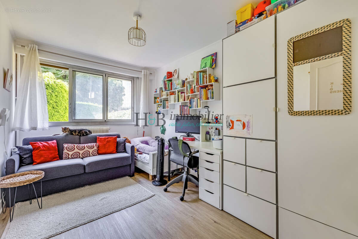 Appartement à SAINT-MAUR-DES-FOSSES