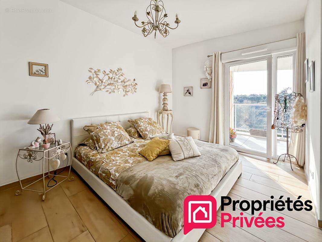 Appartement à VILLENEUVE-LOUBET