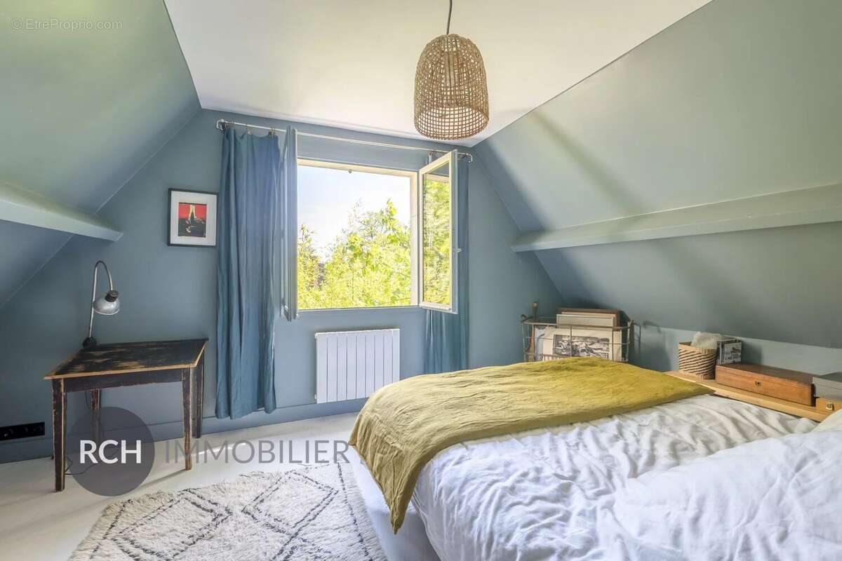 Maison à MONTFORT-L'AMAURY