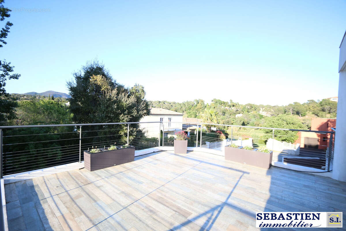 Appartement 83 m² à Frejus  - photo 5
