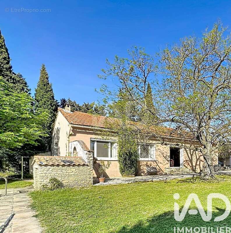 Photo 6 - Maison à SAUMANE-DE-VAUCLUSE