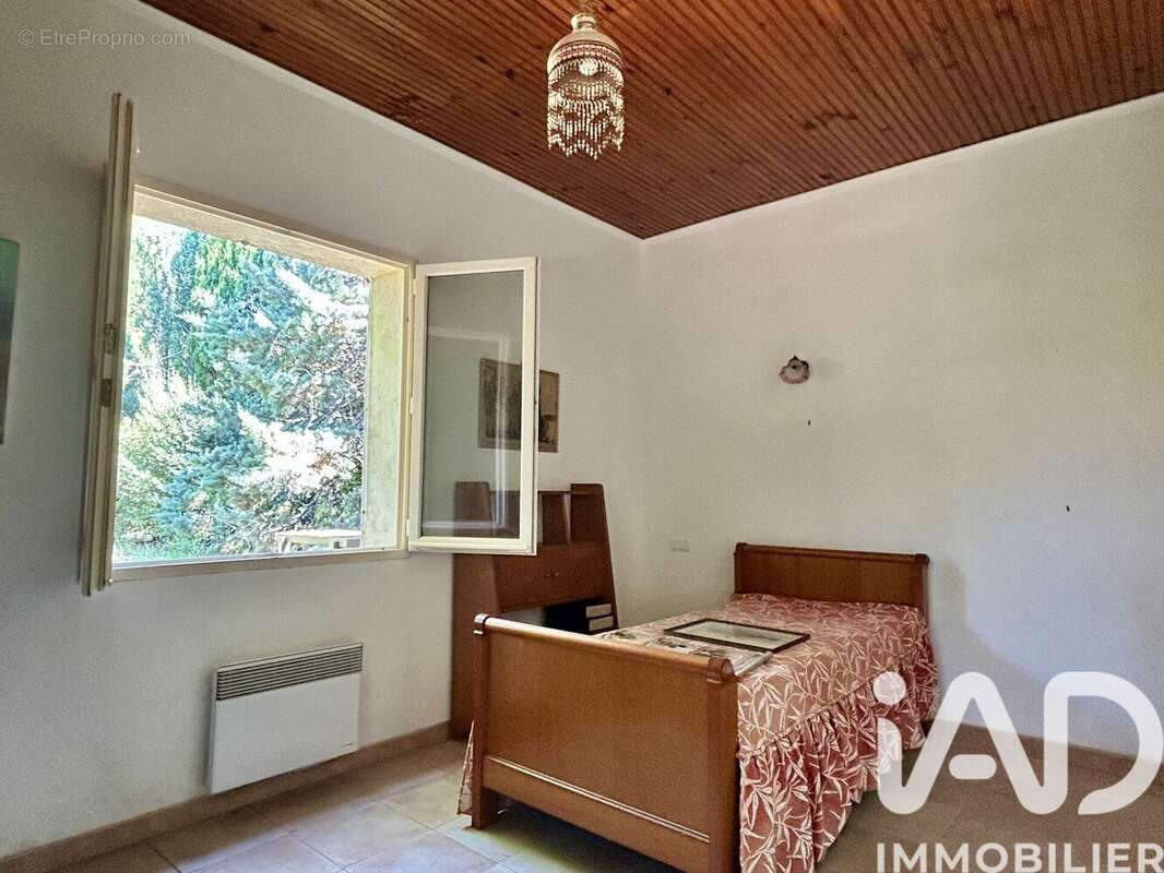 Photo 8 - Maison à CHATEAUNEUF-DE-GADAGNE