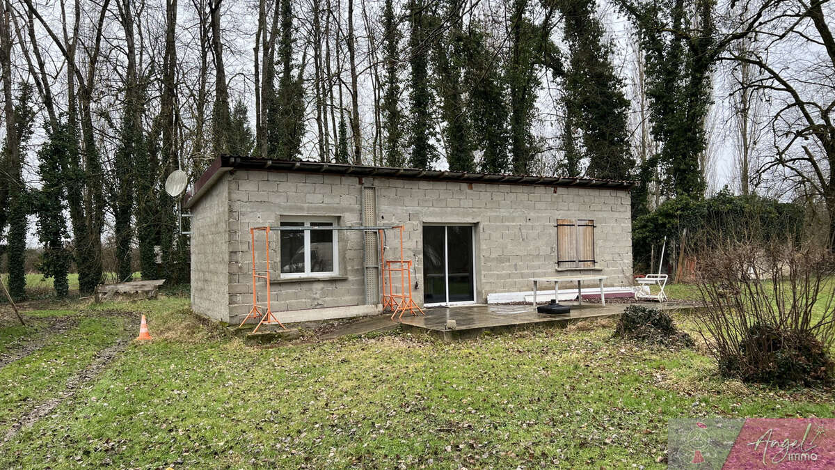 Maison à MONT-SOUS-VAUDREY