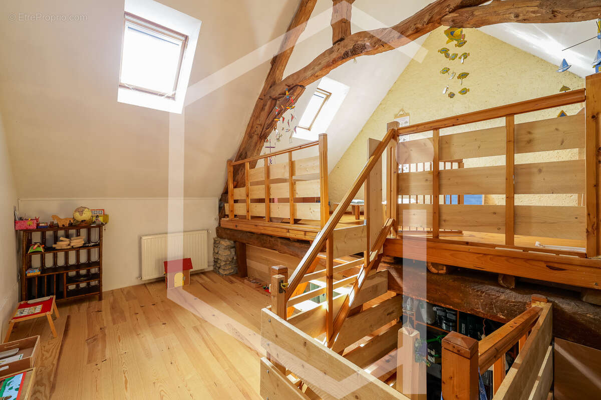 Maison à COSNE-COURS-SUR-LOIRE