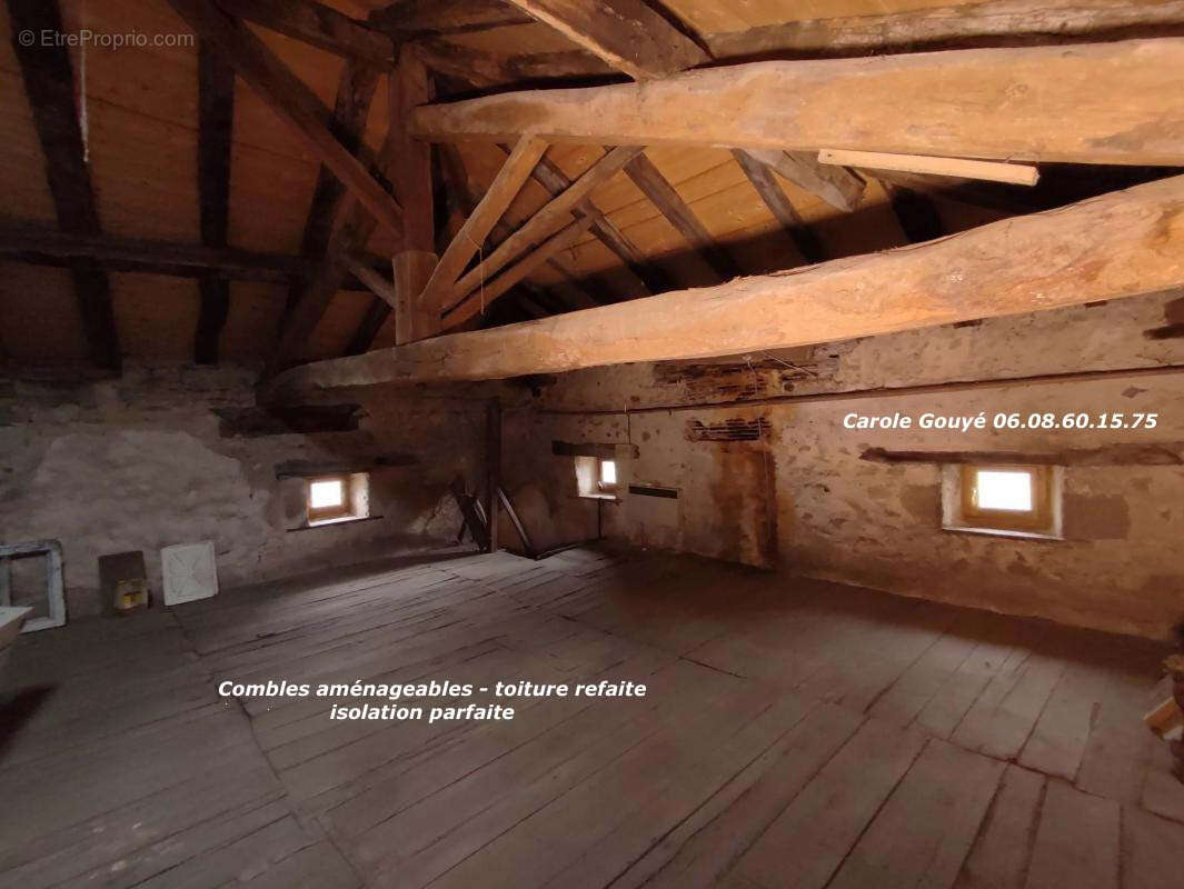 Maison à CHAMPNIERS-ET-REILHAC