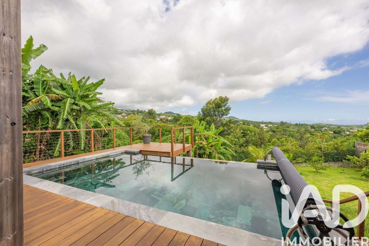 Photo 2 - Maison à LE TAMPON