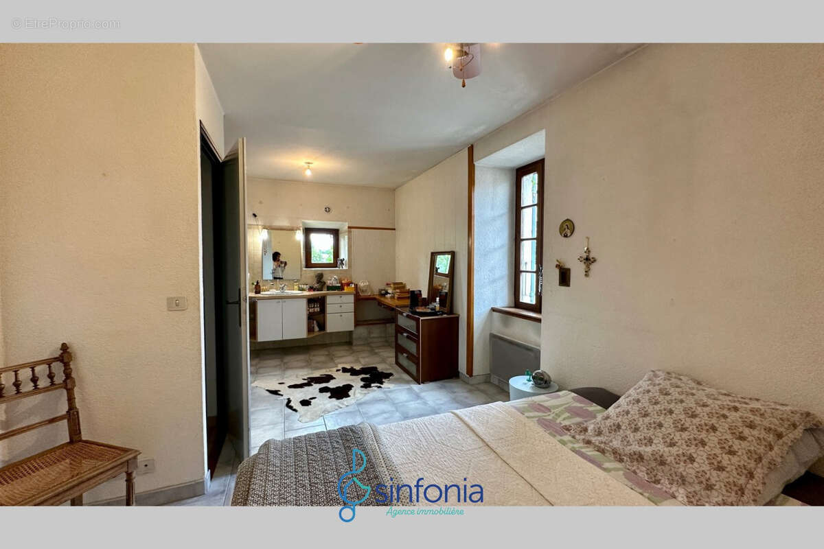 Maison à GOUDARGUES