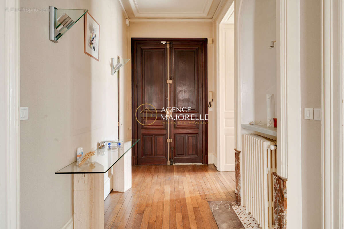 Appartement bourgeois de caractère - 148 m² - 4 chambres - photo 6