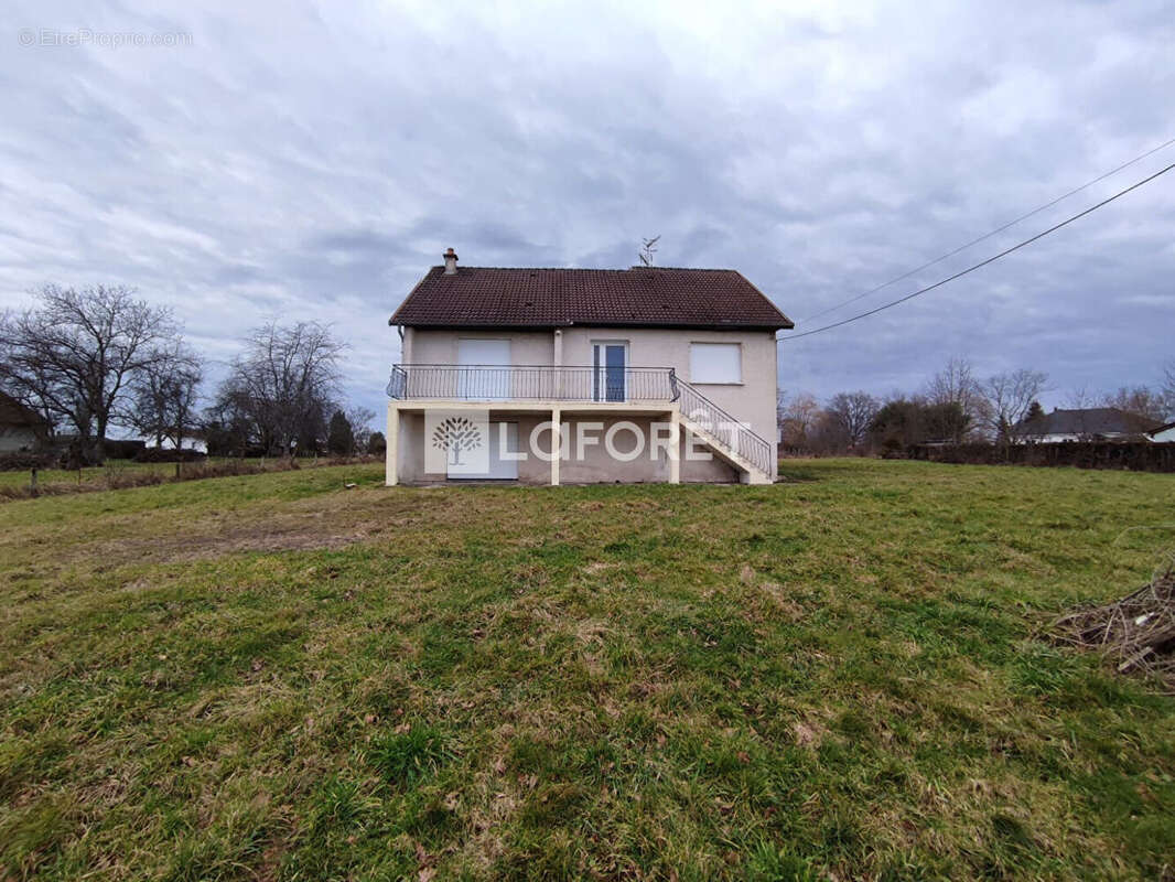 Maison à FROTEY-LES-LURE