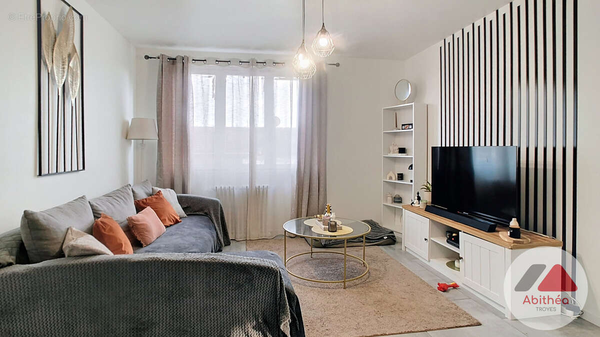 Maison à SAINT-ANDRE-LES-VERGERS