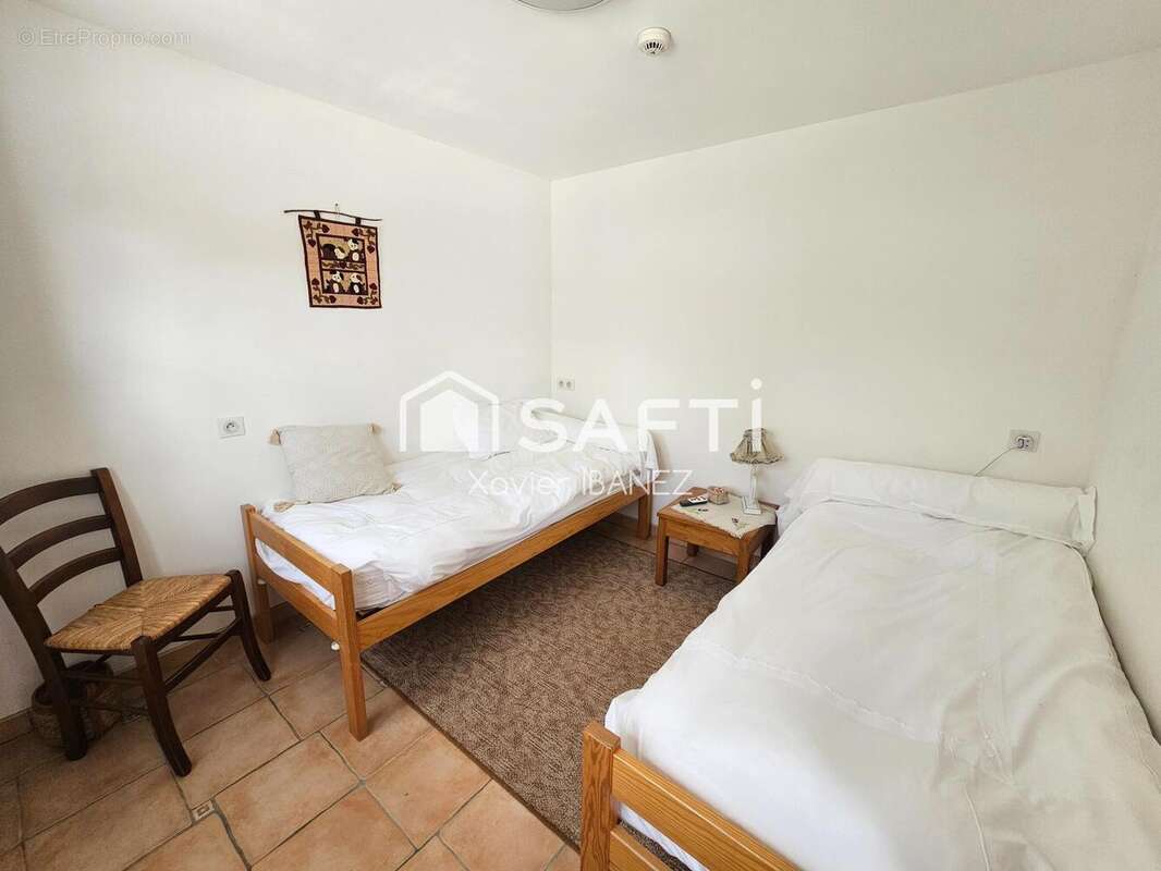 Photo 9 - Commerce à AUMONT-AUBRAC