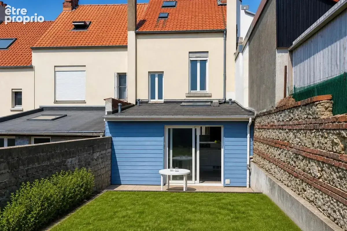 Entre patrimoine et vie de quartier — Maison 4 pièces de 105 m² - photo 10