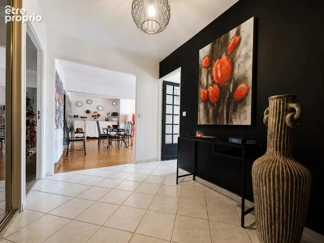 Appartement de 6 pièces de 180 m² à Épernon - photo 2