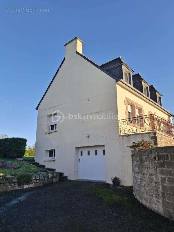 Maison à PLOUGONVER