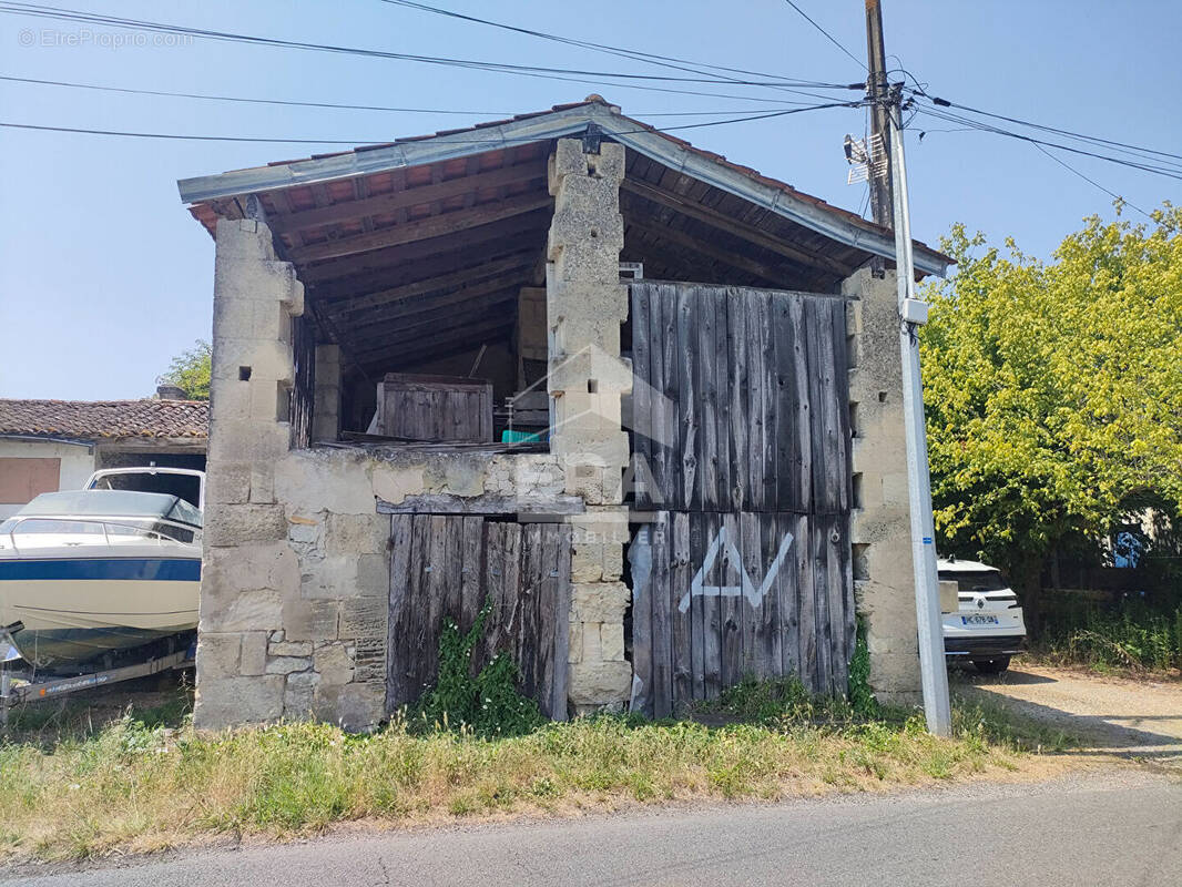 Maison à SAUGON
