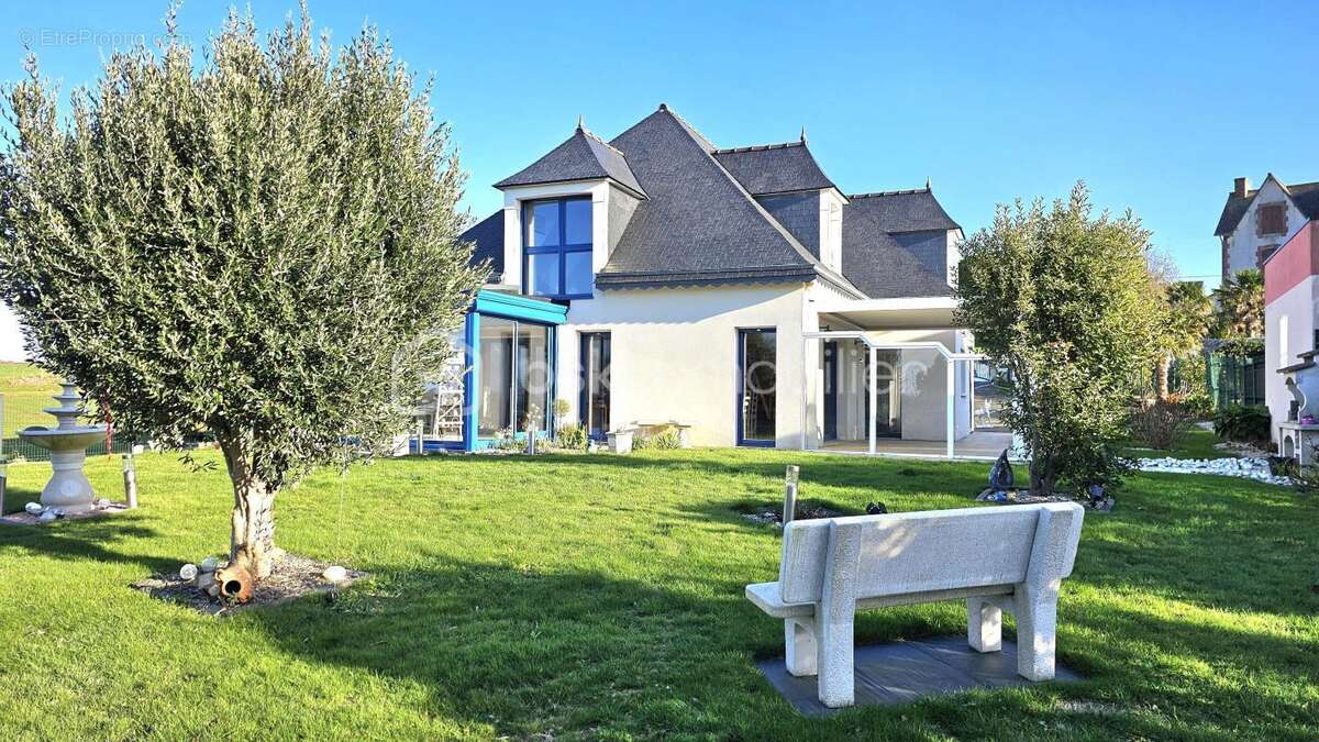 Maison à PLANGUENOUAL