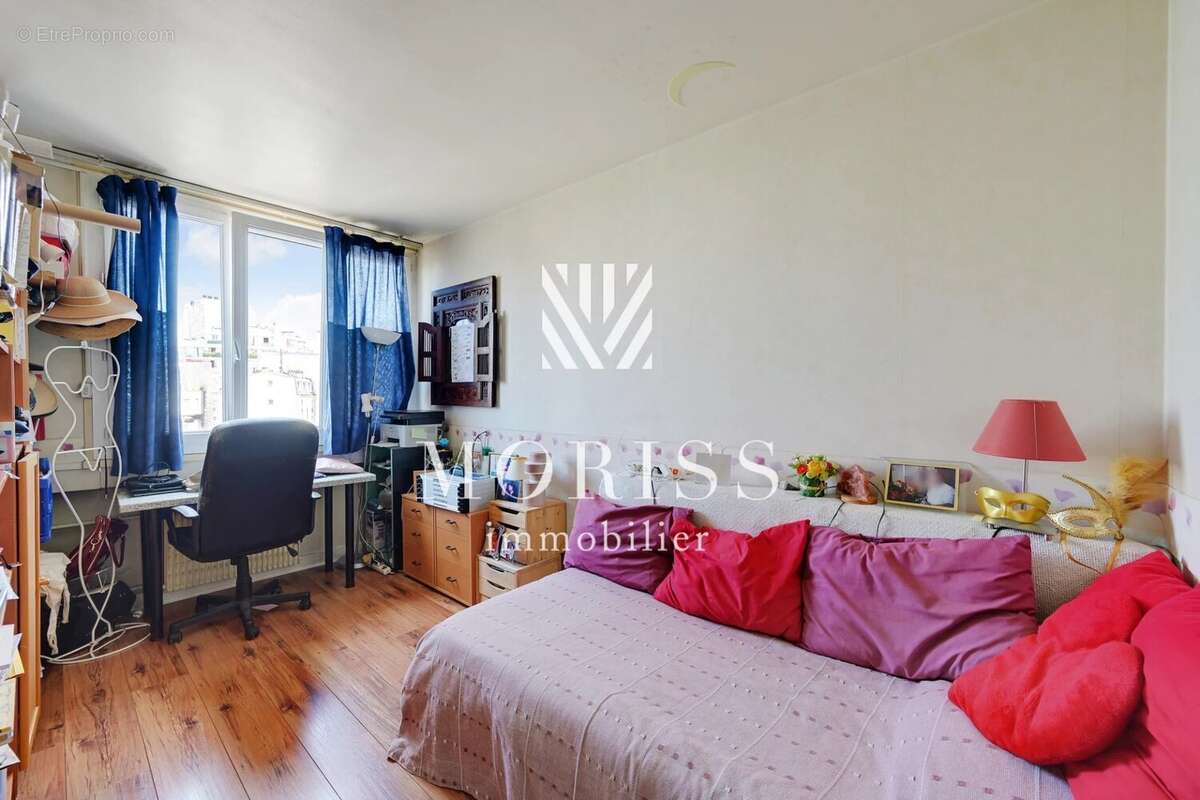 Appartement à PARIS-14E