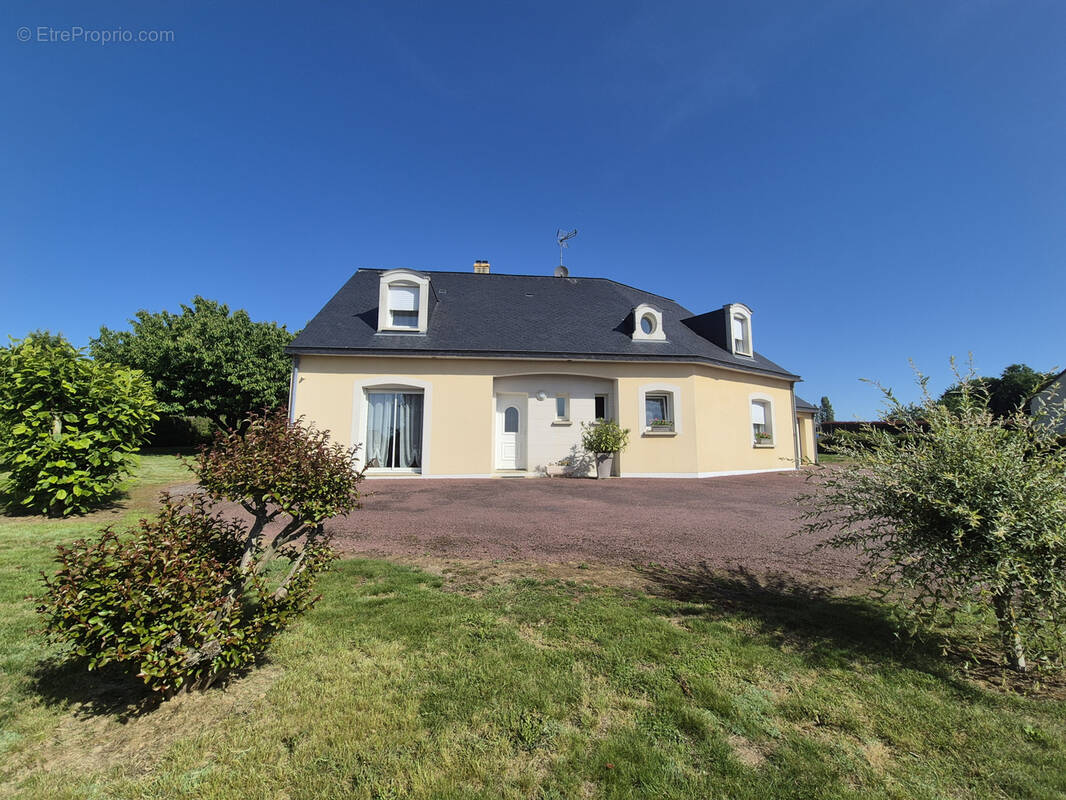 Maison à AUVERS-LE-HAMON