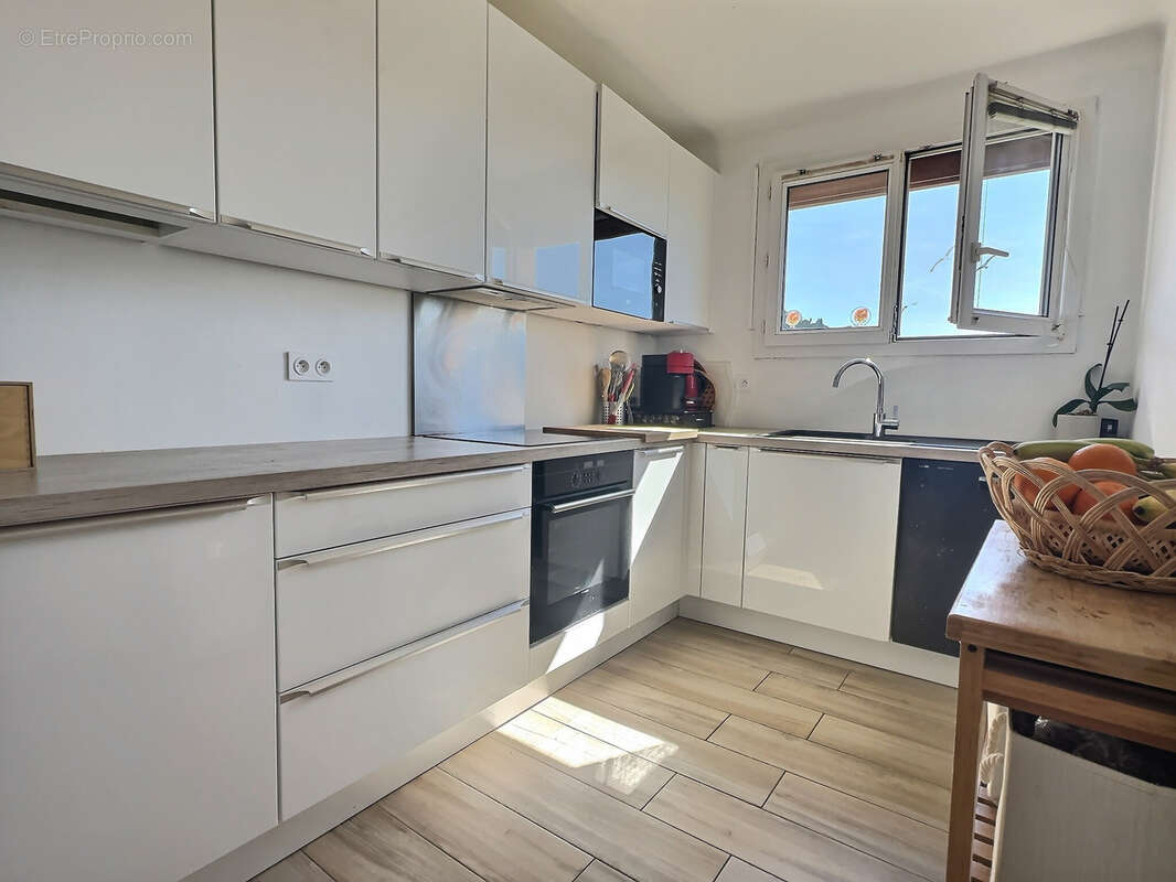 Appartement T5 92m2- Dernier étage - Ascenseur - Balcon - photo 6