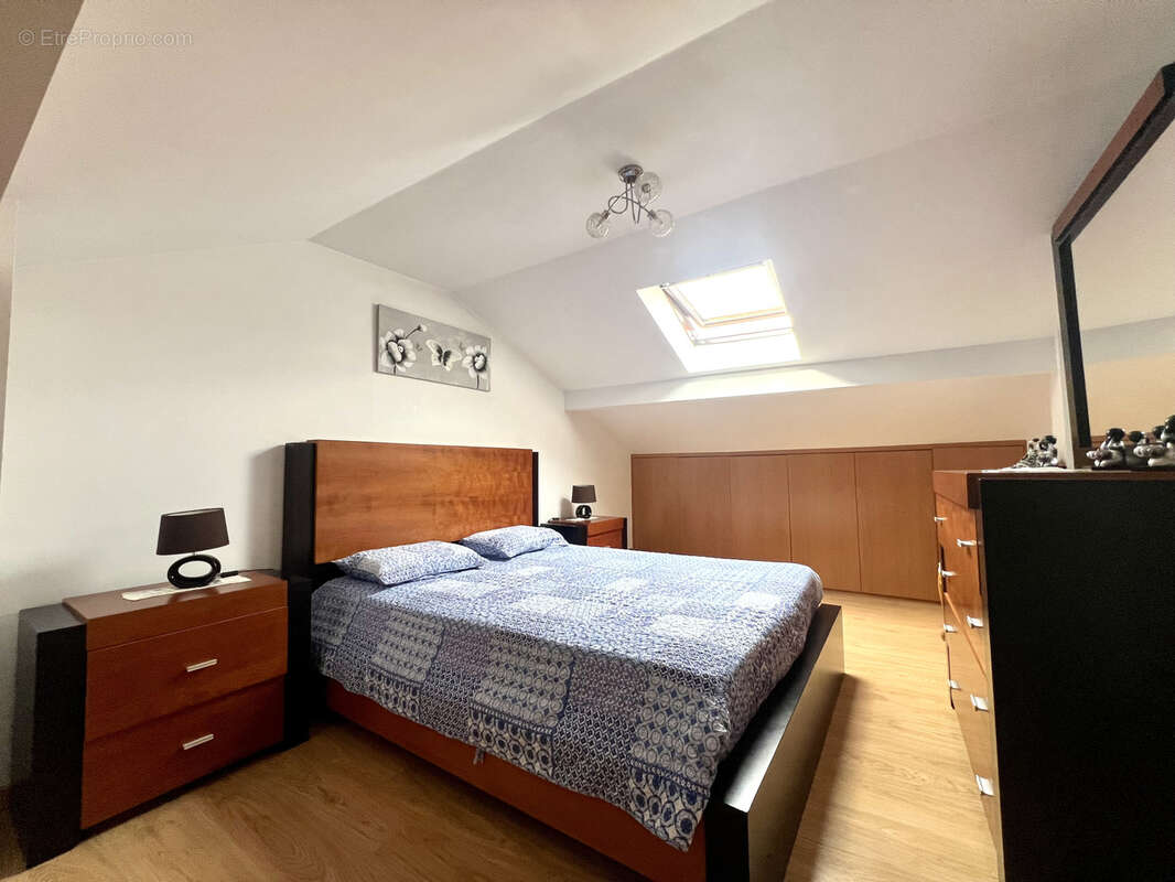 Maison à SARTROUVILLE