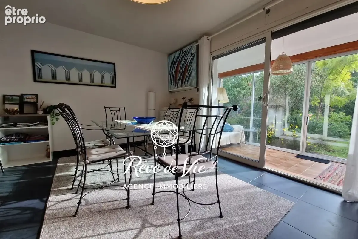 Maison 8 pièces sur 2 niveaux avec piscine - photo 4