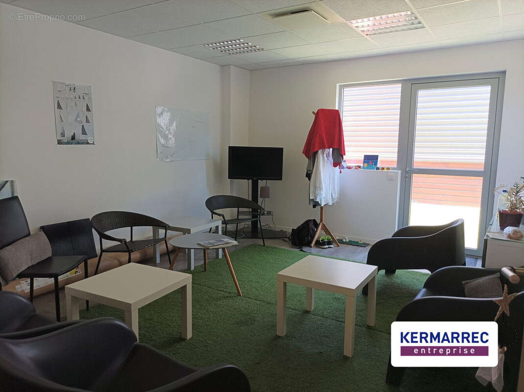 Commerce 225 m² à Vern-Sur-Seiche  - photo 3