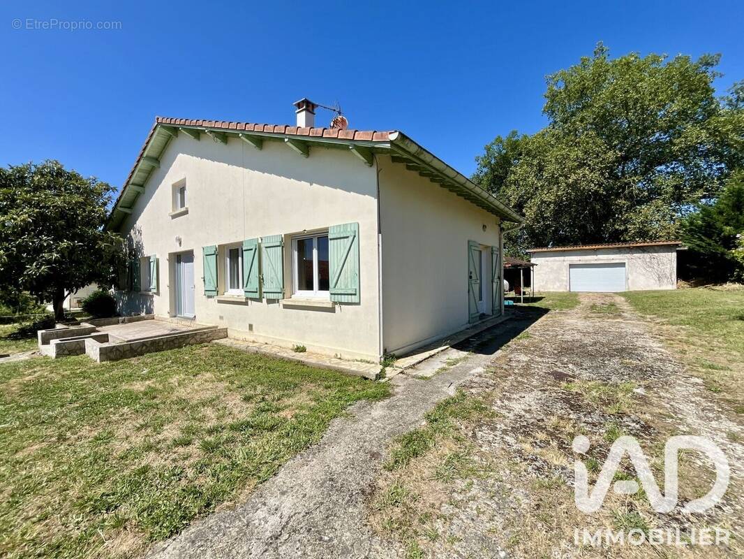 Photo 1 - Maison à BASCONS